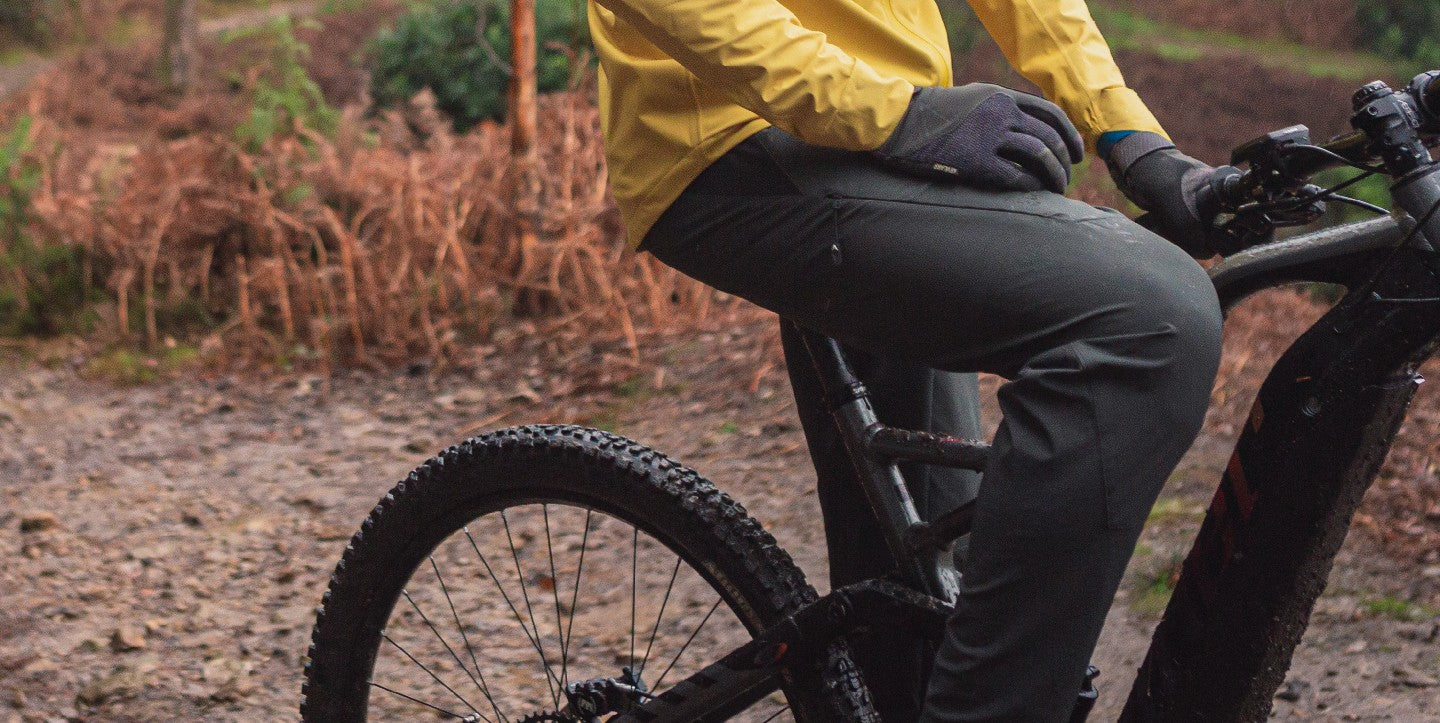 Men's City Cycling Rain Overpants + Overshoes - 540 - [EN] smoked