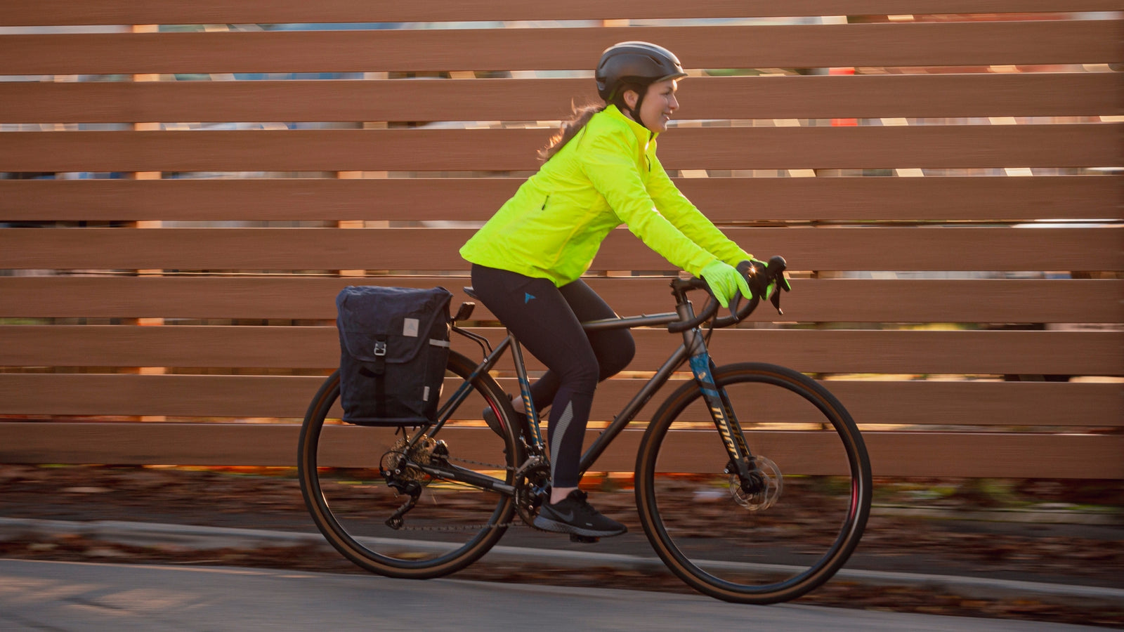 Nightvision Nevis Women's Waterproof Cycling Jacket extra image 1